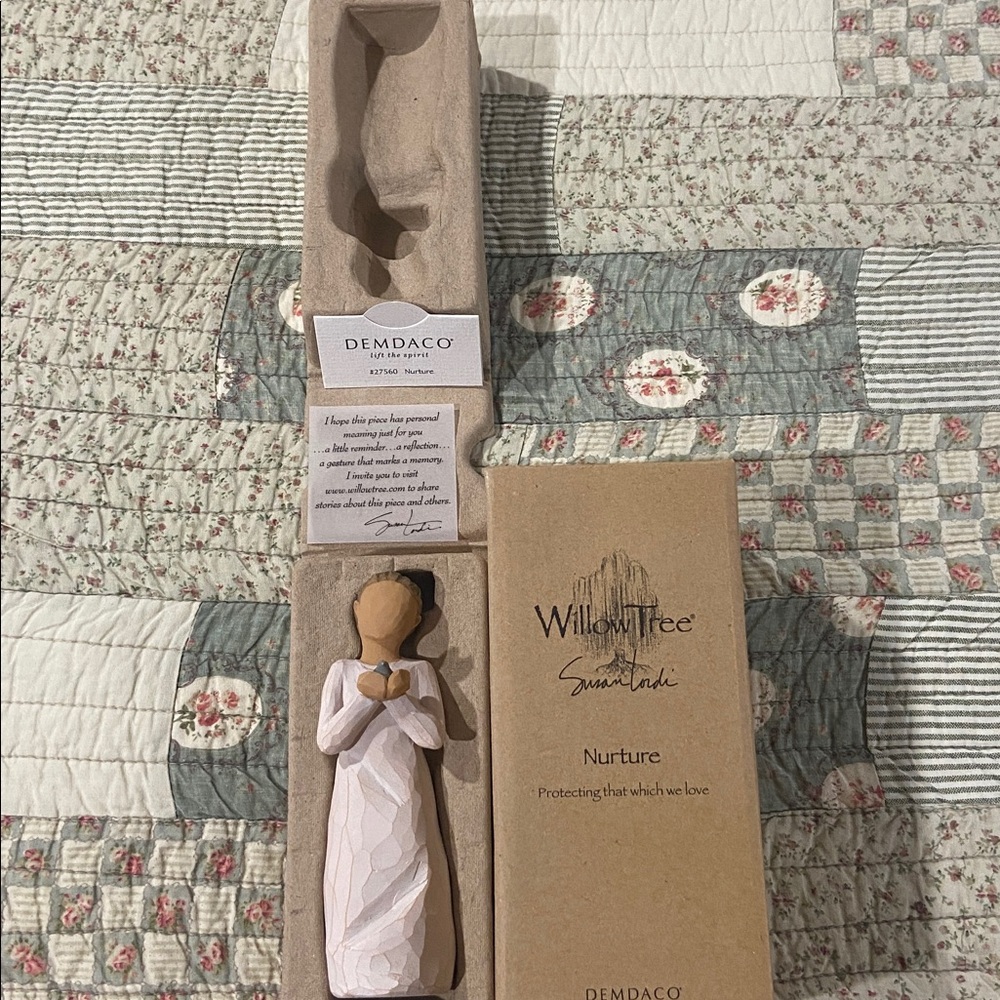 Willow Tree figure